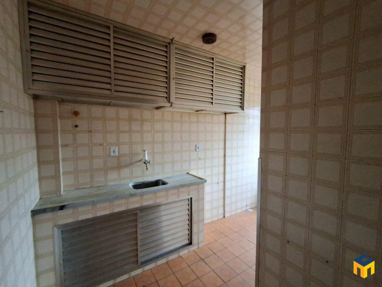 Apartment with 2 bedrooms, balcony and 1 parking spot — photo 8