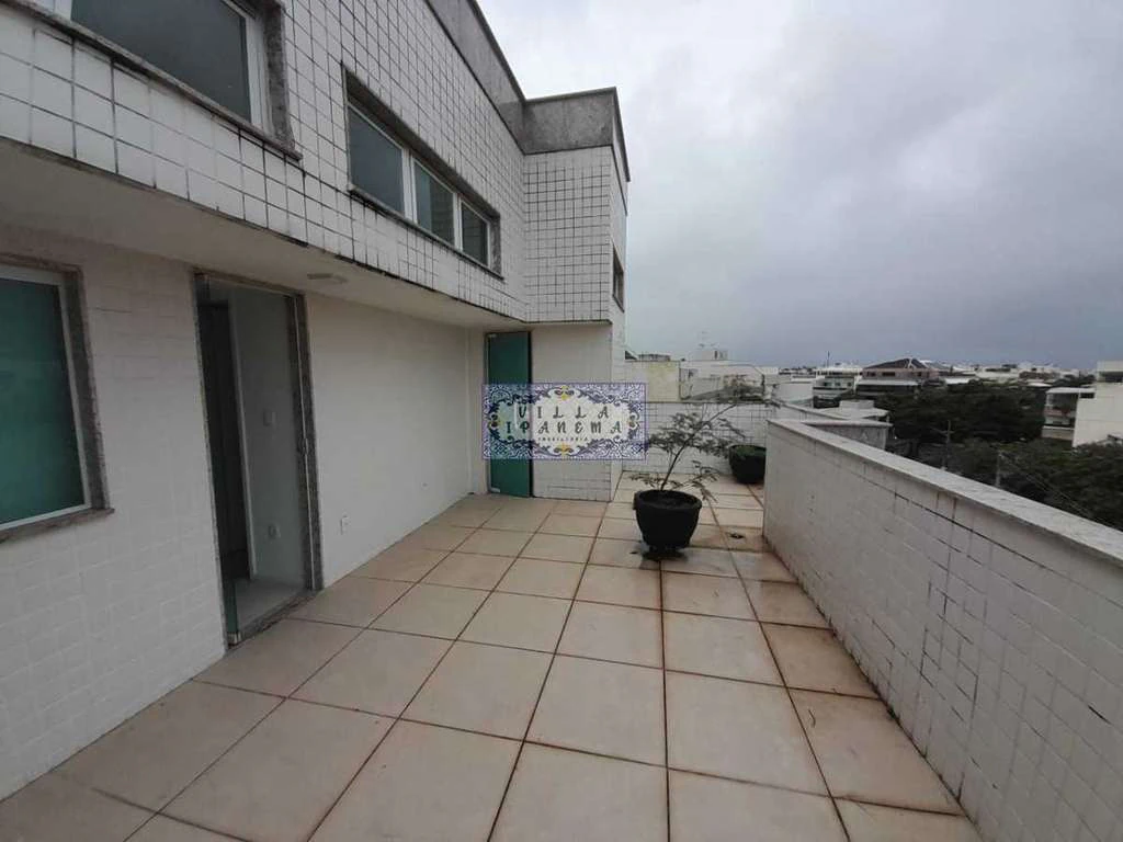 Duplex penthouse 210 m² with 3 en-suite suites — photo 12