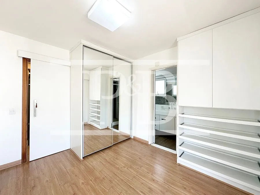 2-bedroom apartment with gas kitchen and 1 parking spot — photo 4