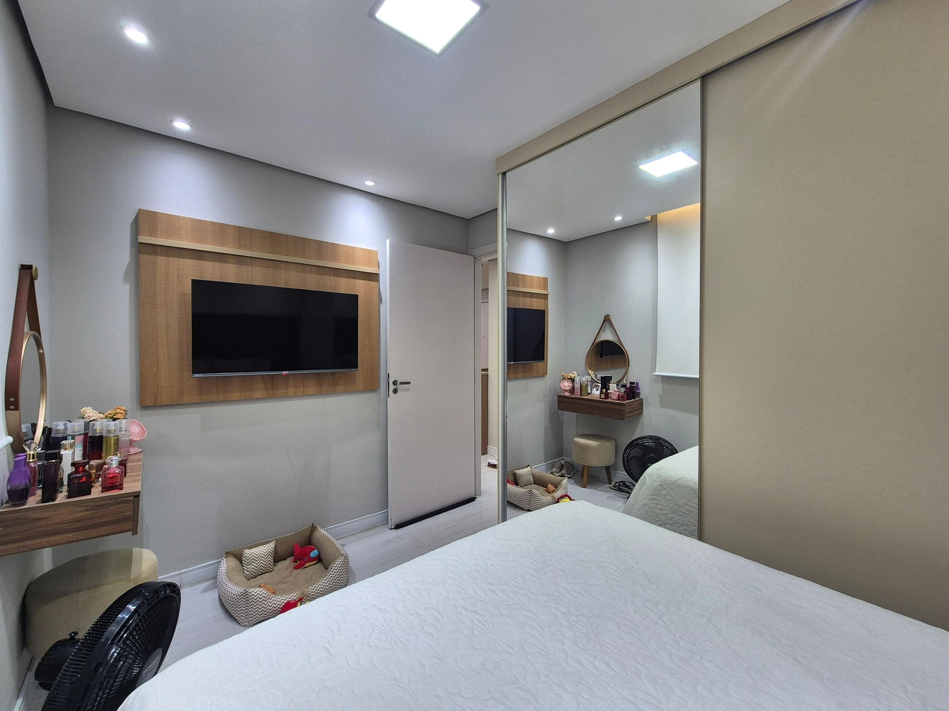 2-bedroom apartment with a washing machine — photo 22