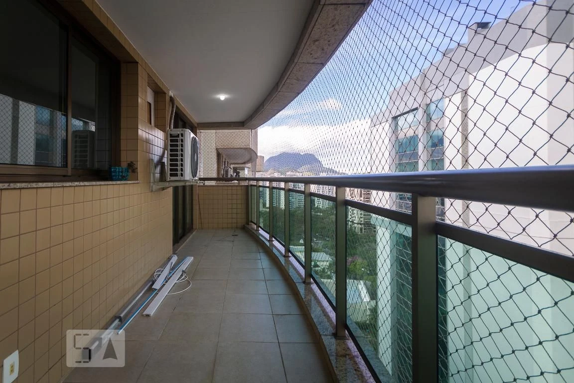 3-bedroom apartment with 2 parking spots and en-suites — photo 13