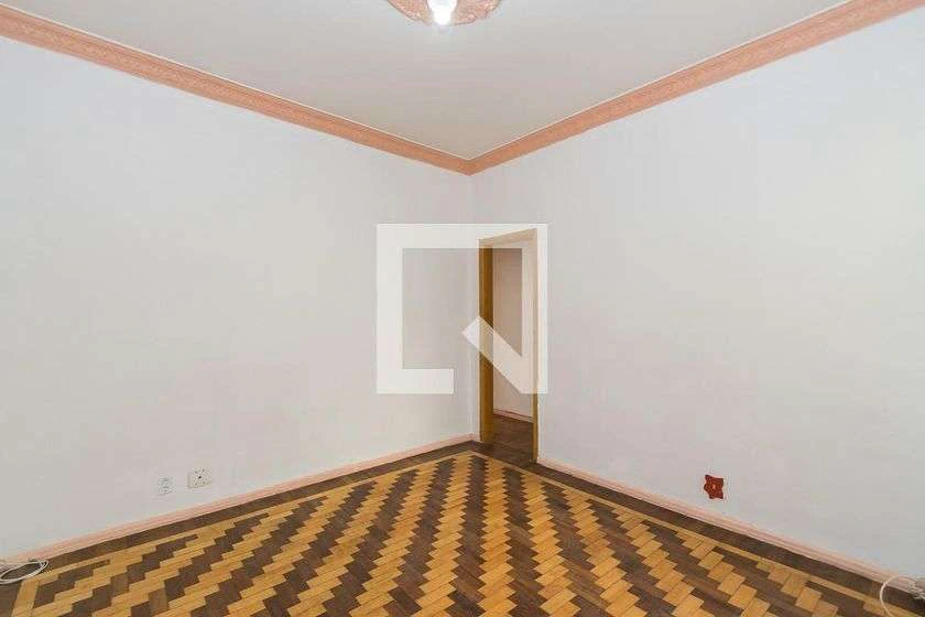 Apartamento de 1 quarto com 39 m² e piso de madeira — photo 5