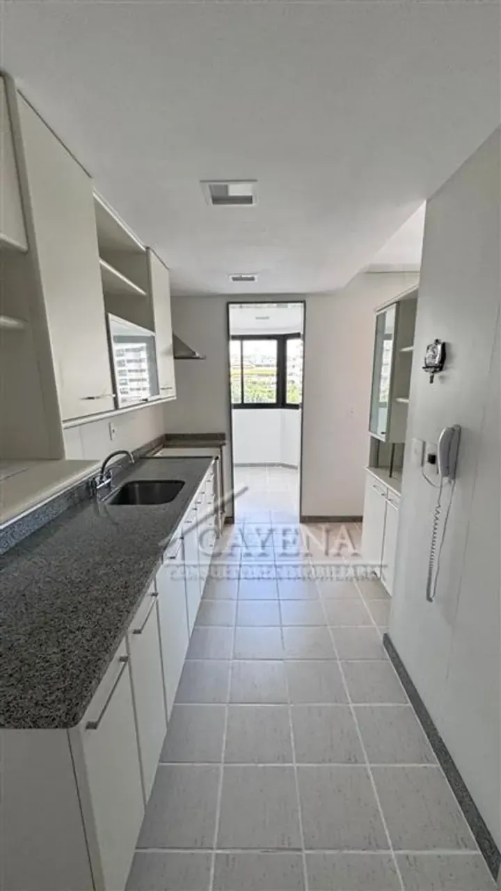 Rental apartment with 3 bedrooms and 2 bathrooms — photo 8