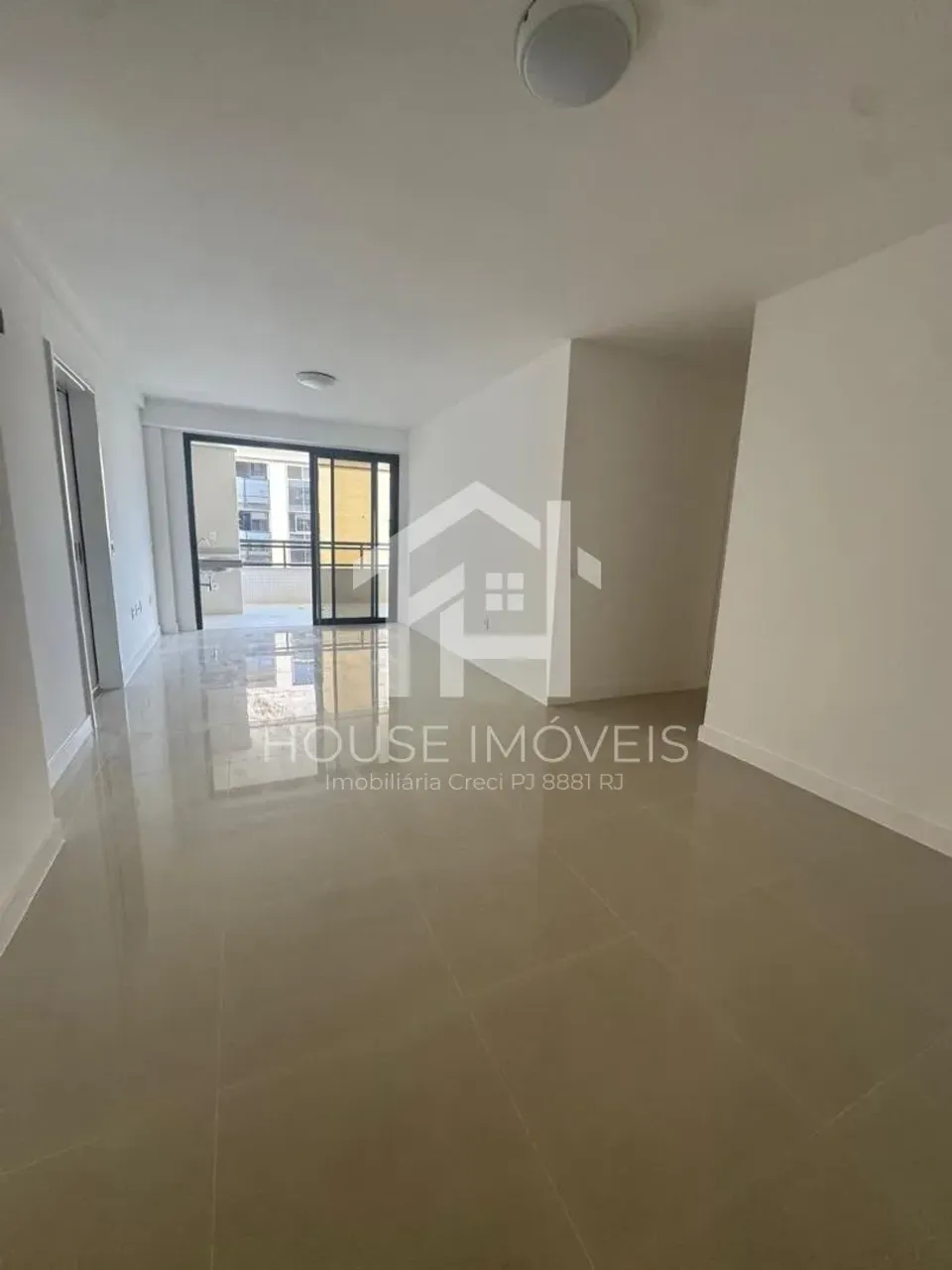 Apartment with 3 bedrooms and a balcony with mountain views — photo 7