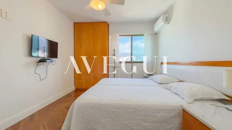 Apartment with 4 suites, 250 m² and 2 parking spots — photo 14