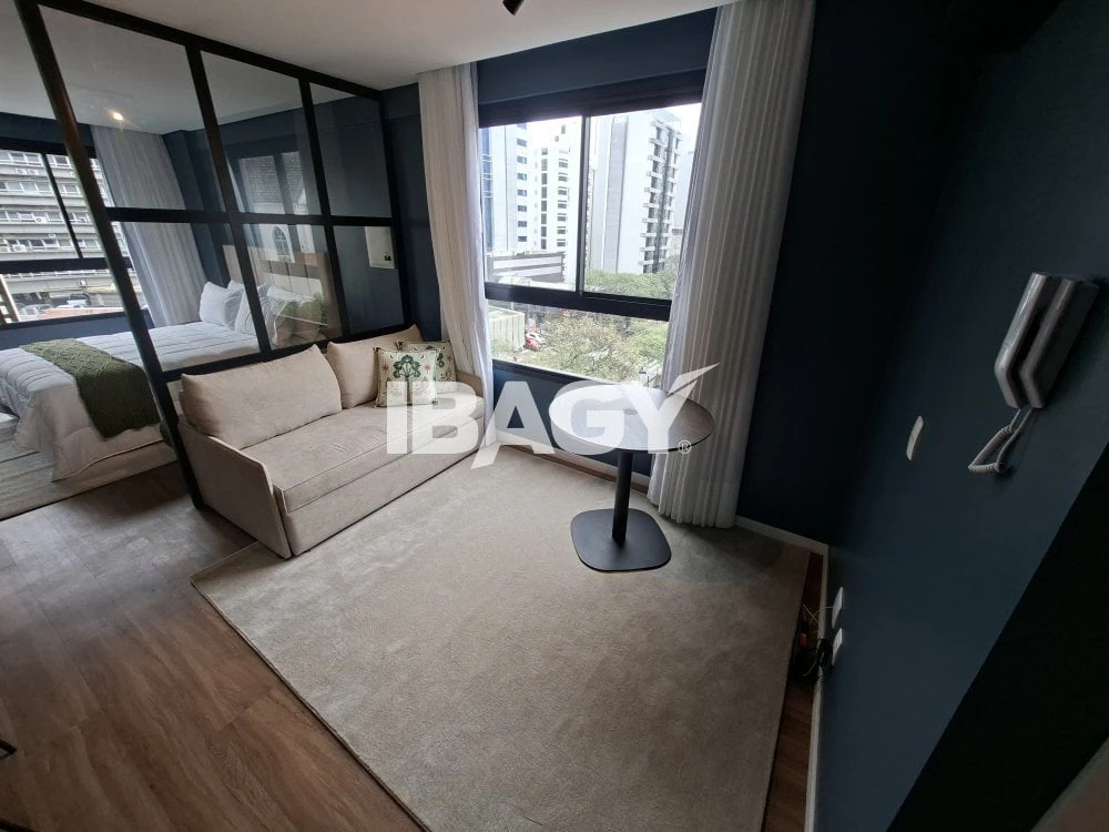 30 m² apartment with 1 bedroom and tall windows — photo 34
