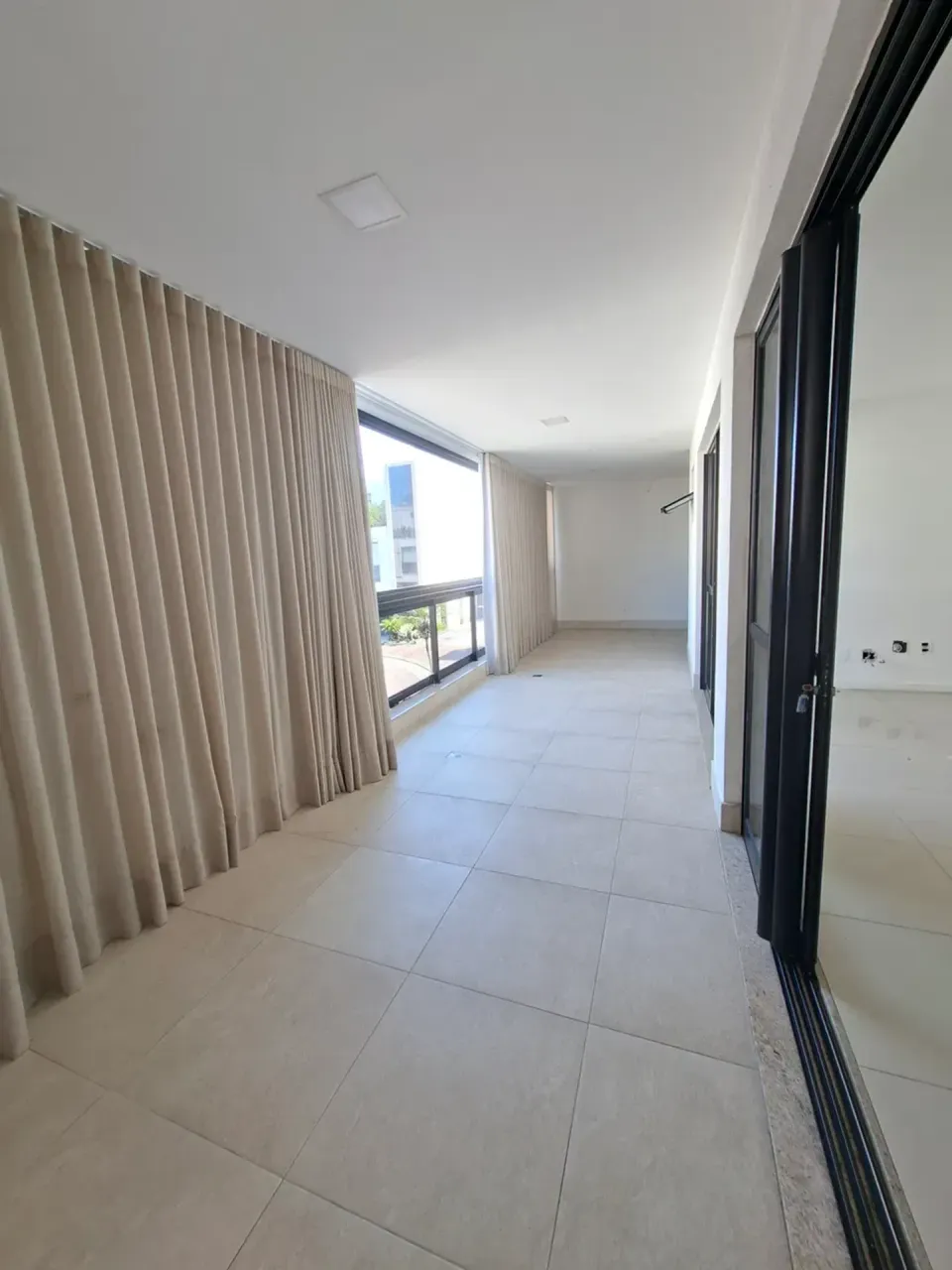Apartment with 4 bedrooms and 4 bathrooms and 2 parking spots — photo 15