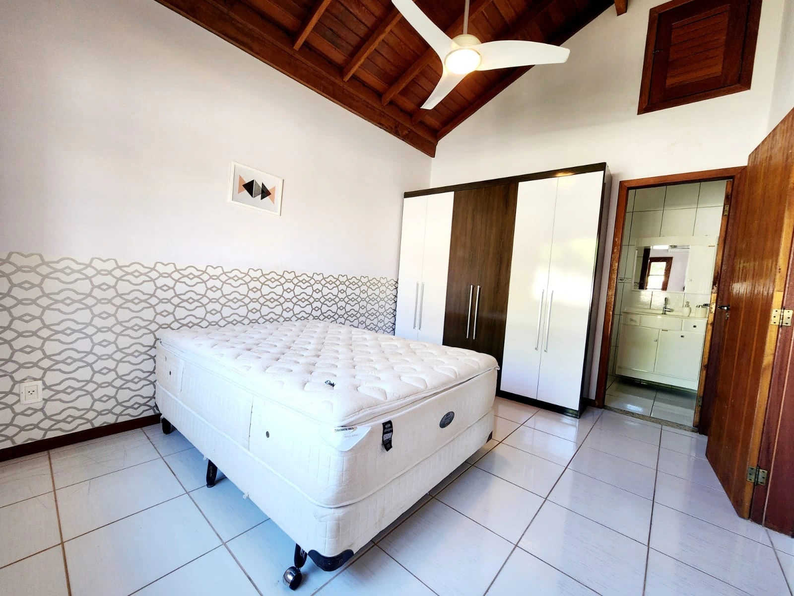 Casa de 3 dormitorios, 1 con baño propio, 131 m² — photo 3