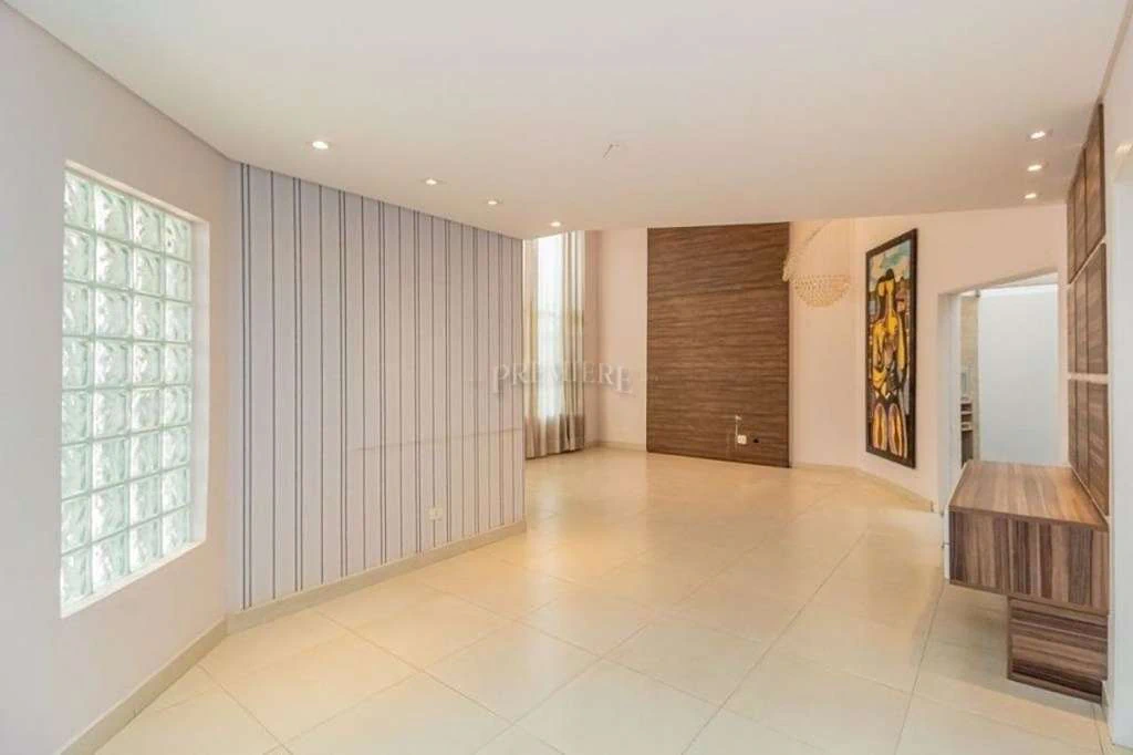 4-bedroom house with en-suite bathrooms and open-plan kitchen — photo 4