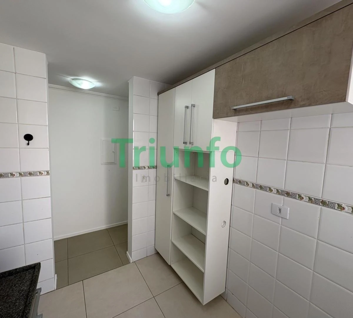 3-bedroom apartment with a home office — photo 6