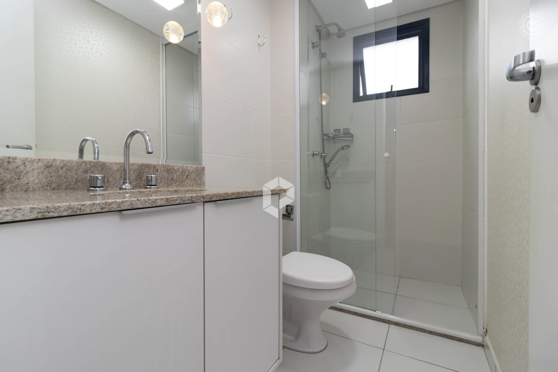 2-bedroom apartment with a dryer in Curitiba — photo 6