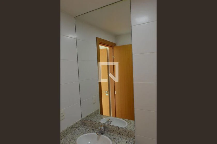 188 m² house with 4 en-suite bedrooms and 3 parking spots — photo 28