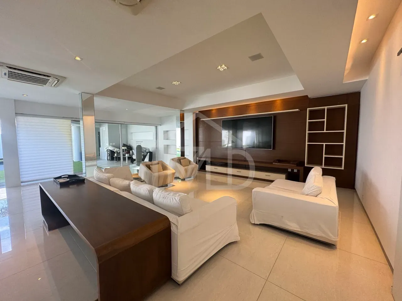 Furnished house with 4 en-suite bedrooms and open kitchen — photo 11