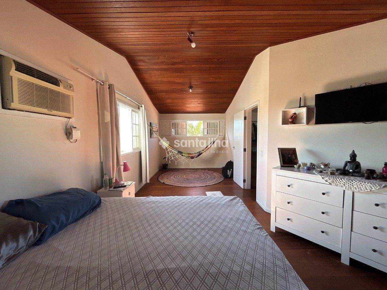 Casa de 300 m² con bañera y balcón gourmet — photo 16