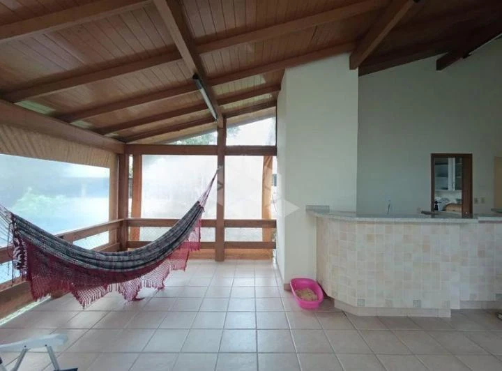360 m² house with balcony and built-in grill — photo 5