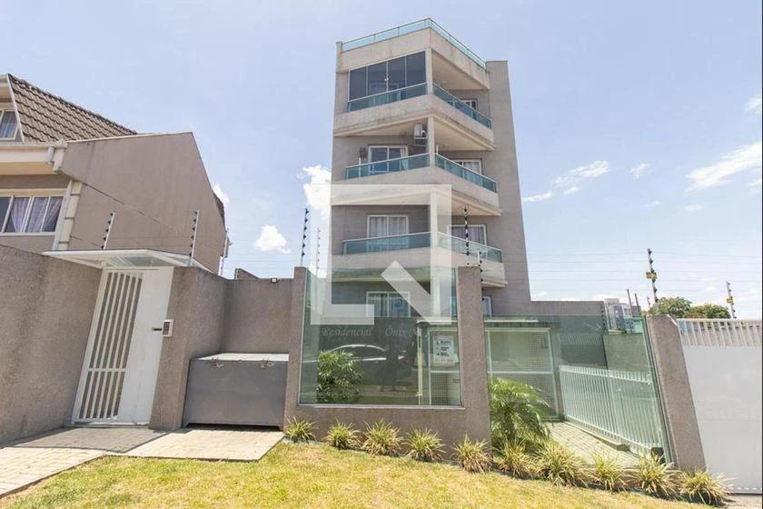 2-bedroom apartment with a walk-in closet in Curitiba — photo 34