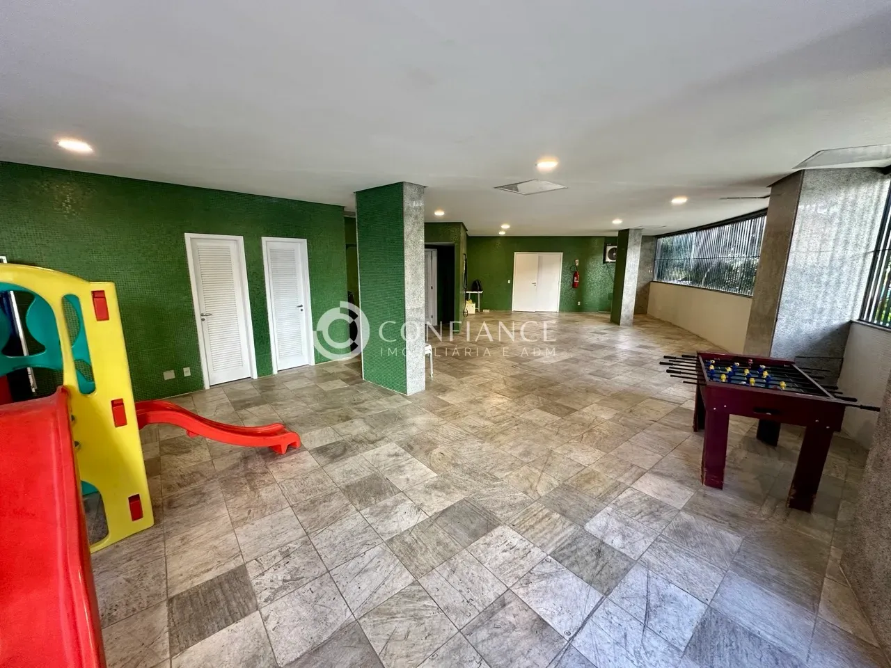 Apartamento de 230 m² com 2 quartos e armários embutidos — photo 64