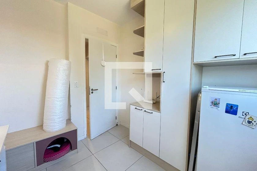 83 m² apartment with a washing machine and a home office — photo 4