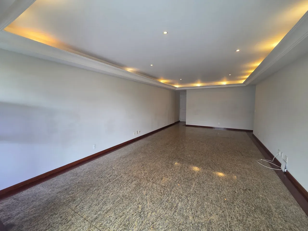 5-bedroom apartment in a building with a sauna — photo 17