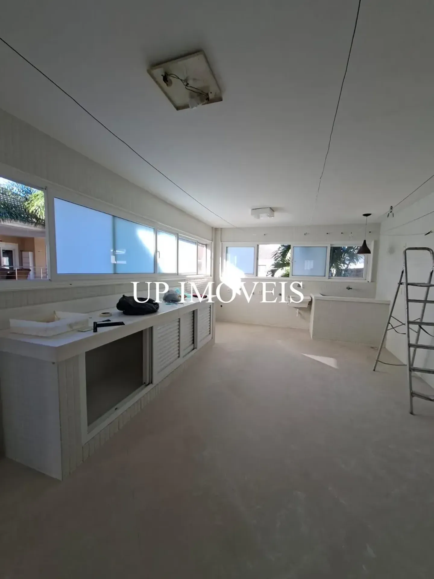 Apartment with 5 bedrooms and 5 parking spots, floor-to-ceiling windows — photo 56