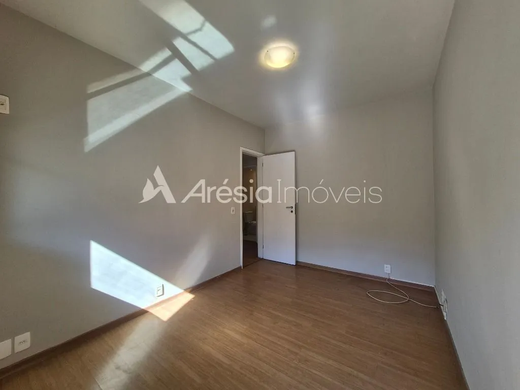 Apartment, 123 m², with wood or laminate floors — photo 31