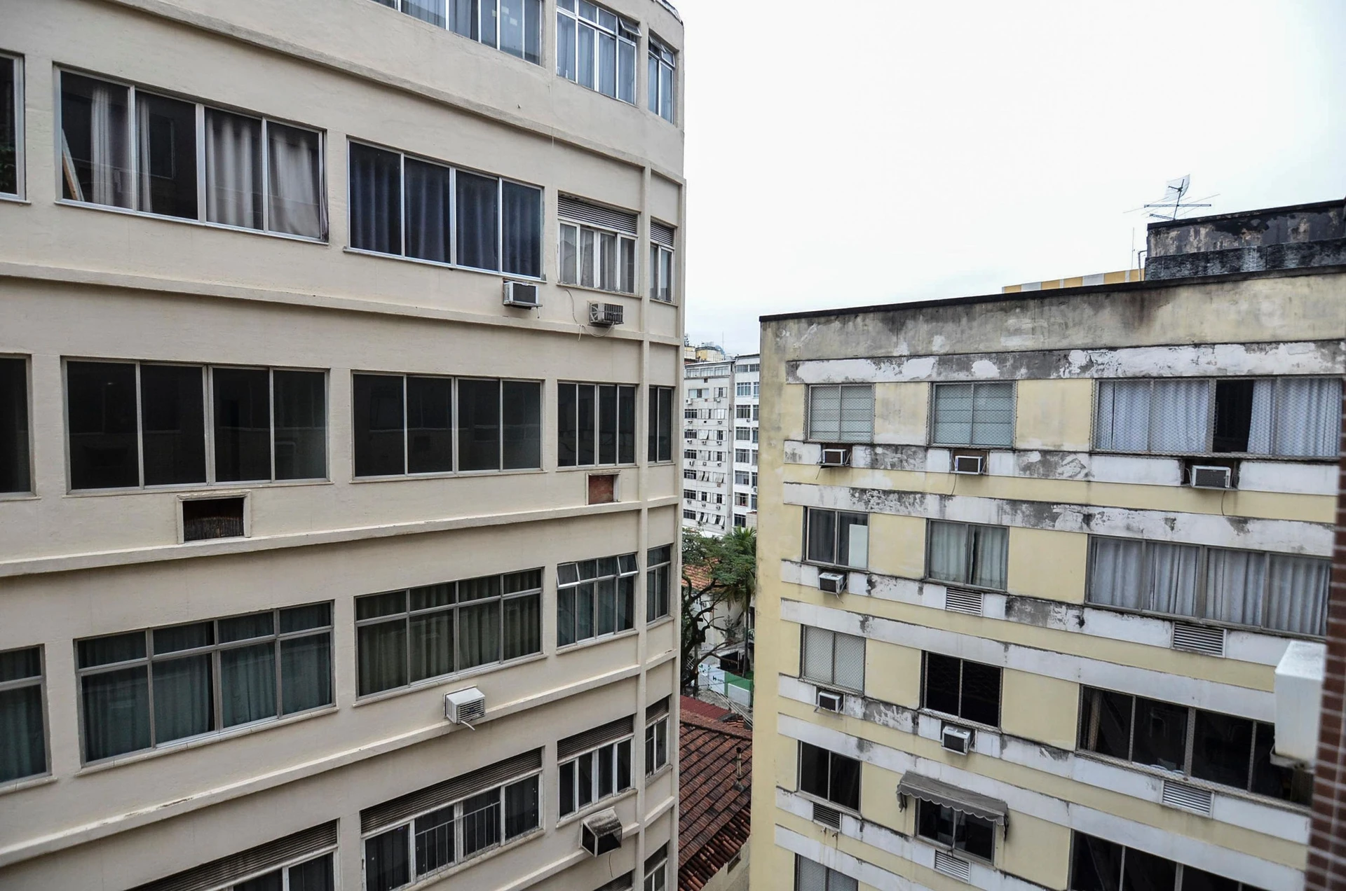 Apartamento de 4 quartos com vista para as montanhas, Tijuca — photo 42