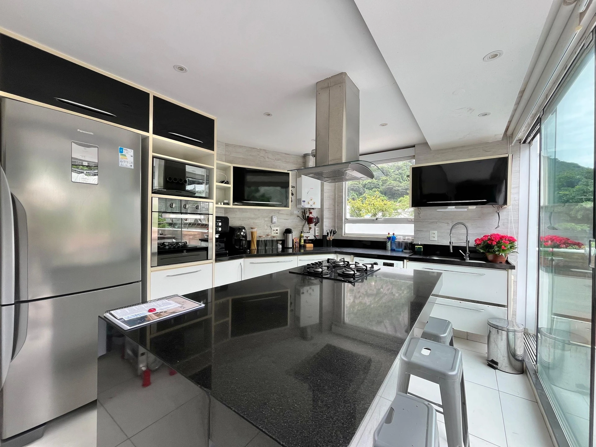 Furnished apartment, 130 m², with a dishwasher — photo 5