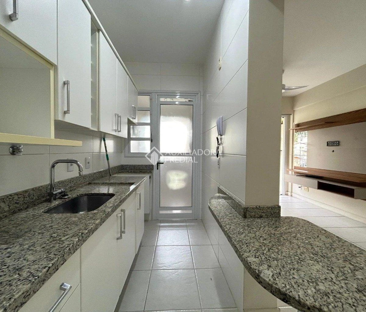 Квартира 85 м² с 2 спальнями и 1 парковкой — photo 19