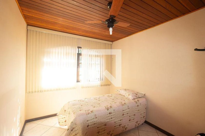 5-bedroom house with a mountain view in Rio de Janeiro — photo 28