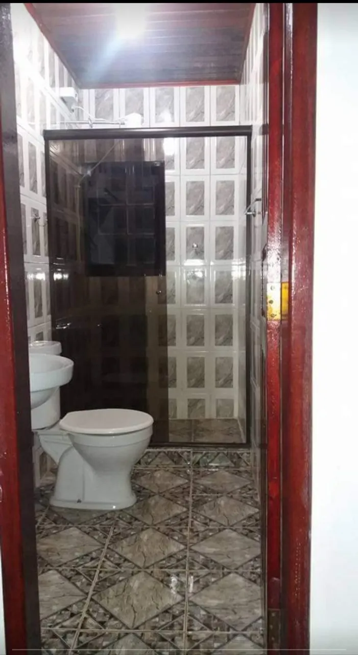 Casa com 2 quartos e varanda fechada em vidro — photo 17