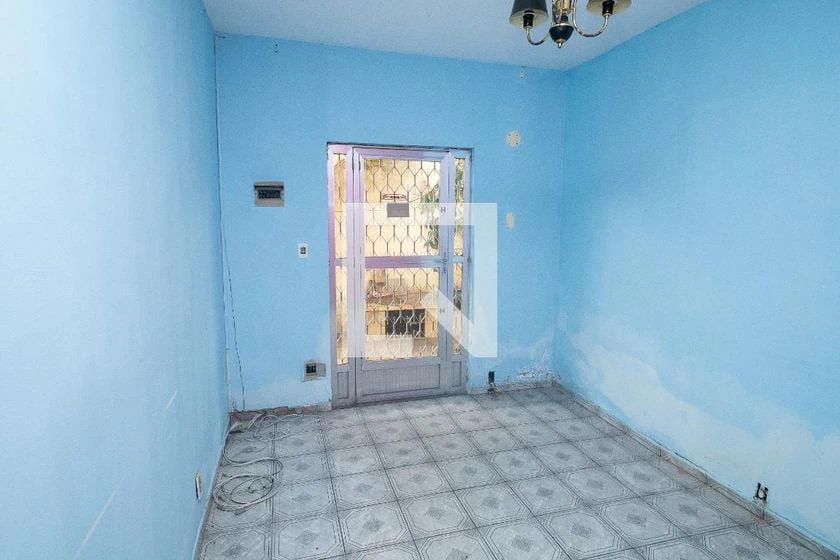 3-bedroom house with private garden and laundry area — photo 24