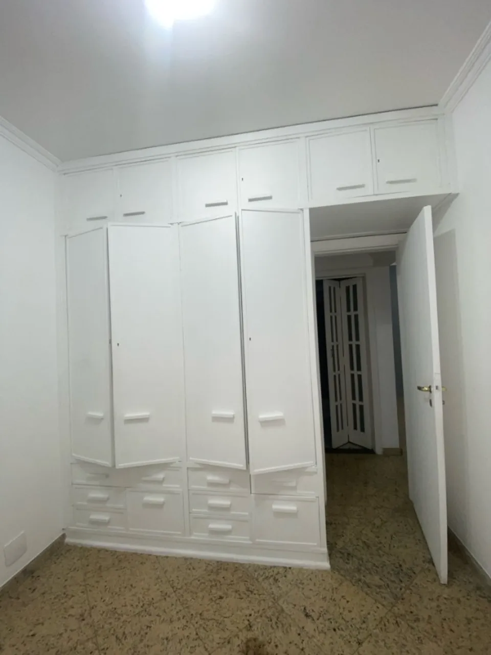 Квартира с 2 спальнями, в доме есть тренажёрный зал — photo 12