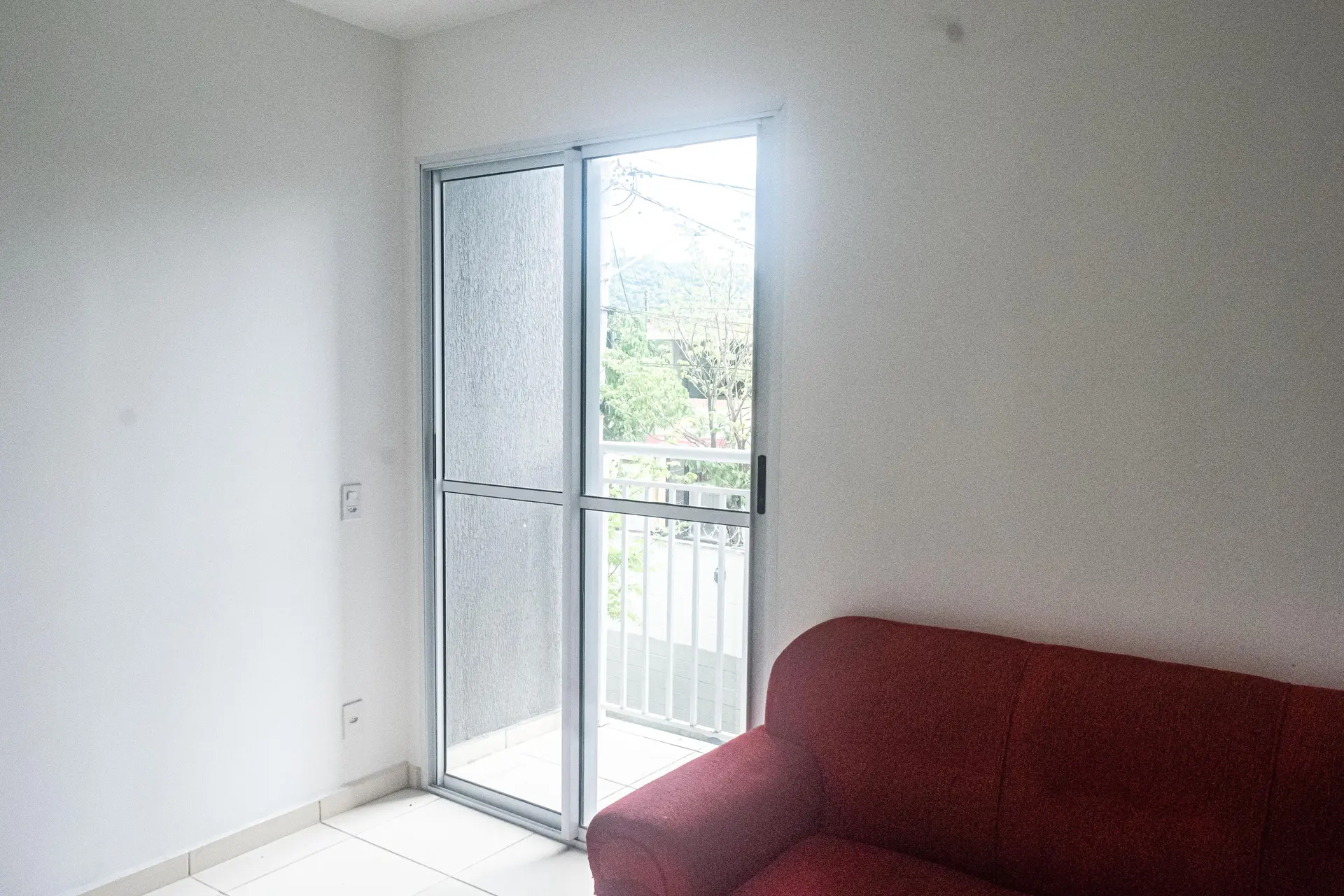 Apartamento sin muebles con 2 habitaciones y jardín privado — photo 10