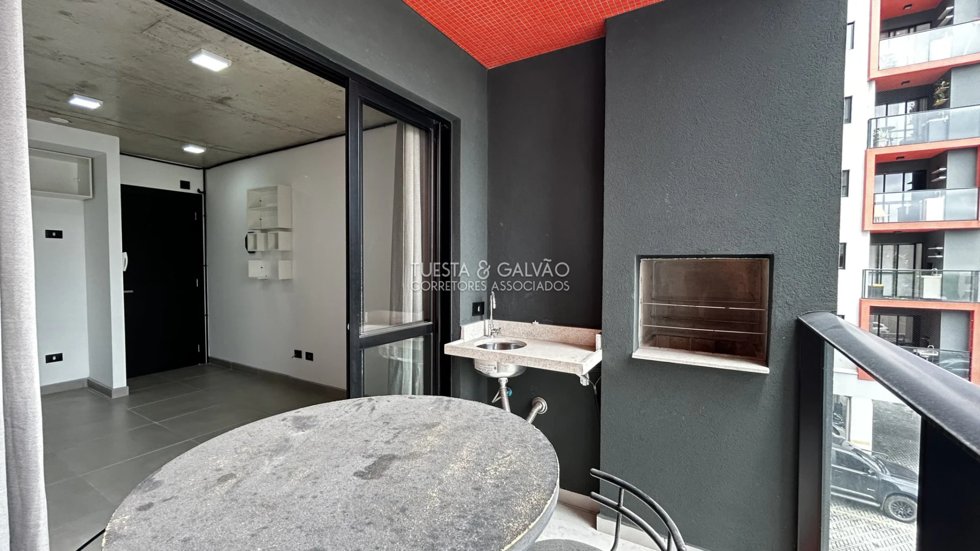 1-bedroom apartment with open-plan kitchen, 47 m² — photo 17