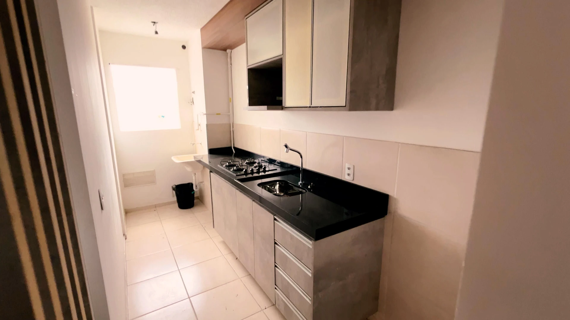 Apartamento mobiliado com varanda e churrasqueira na sacada — photo 24