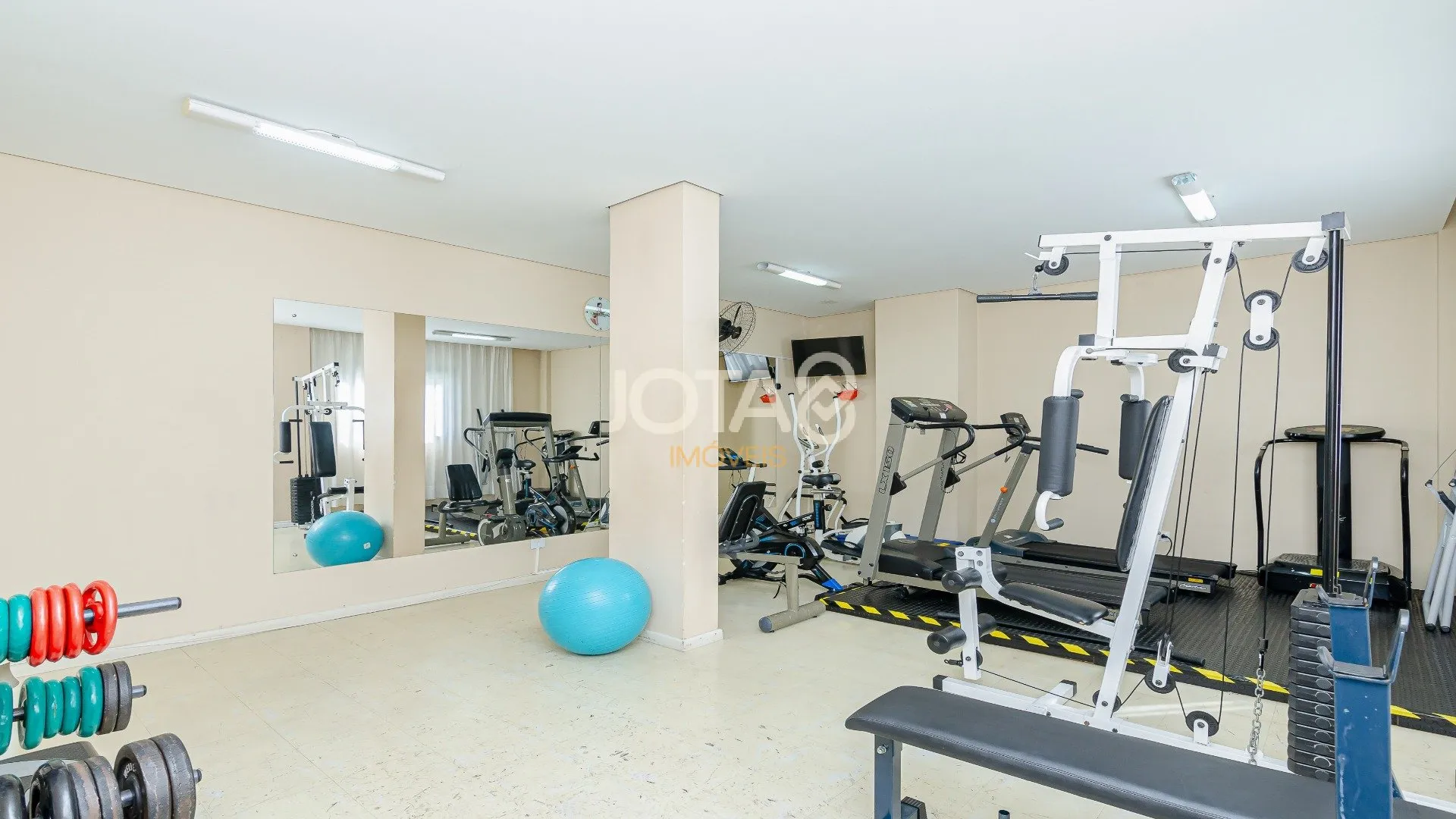 Apartamento de 3 dormitorios con balcón y 2 plazas, 109 m² — photo 32