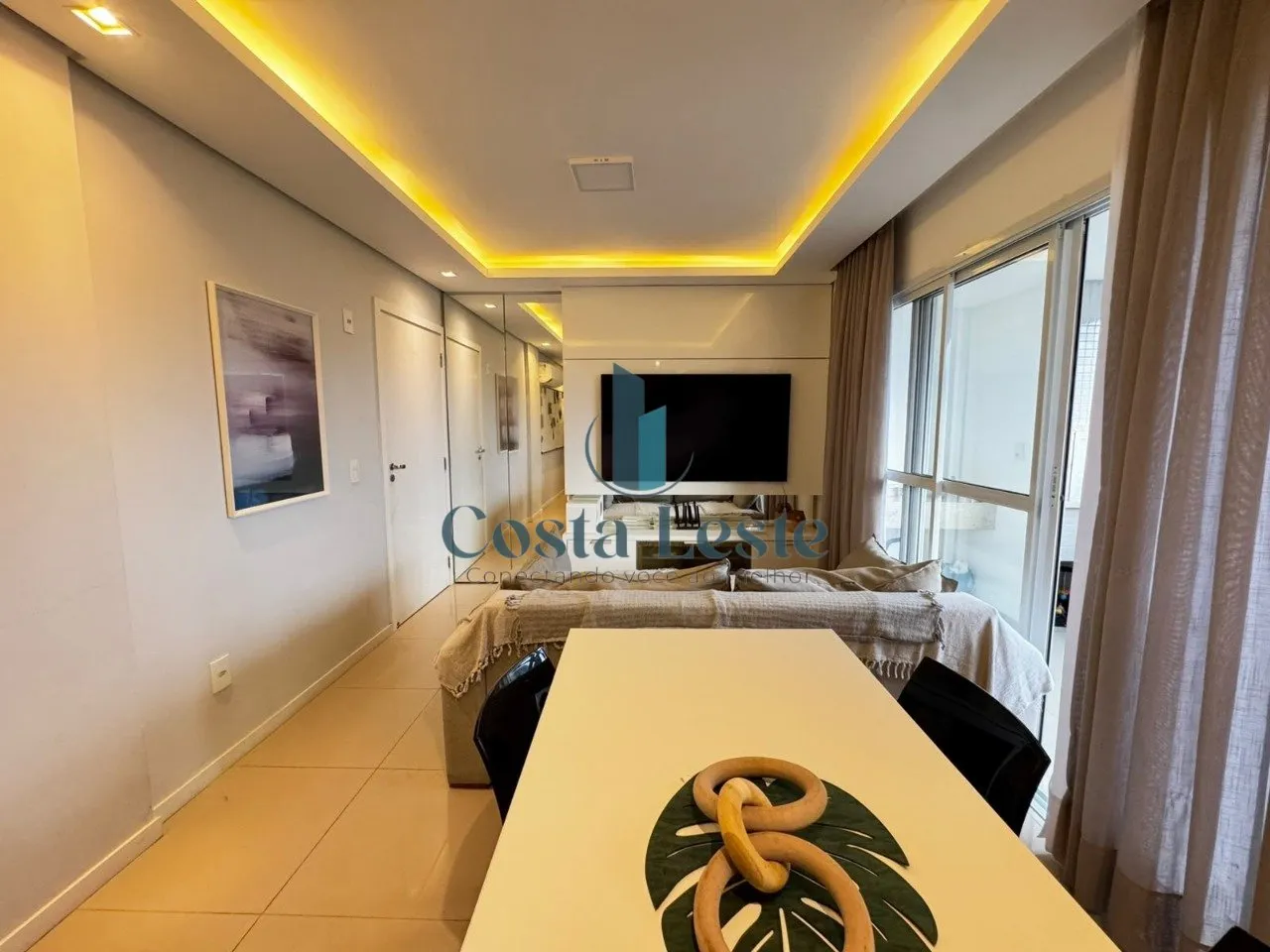 2-bedroom apartment with a home office in Florianópolis — photo 17
