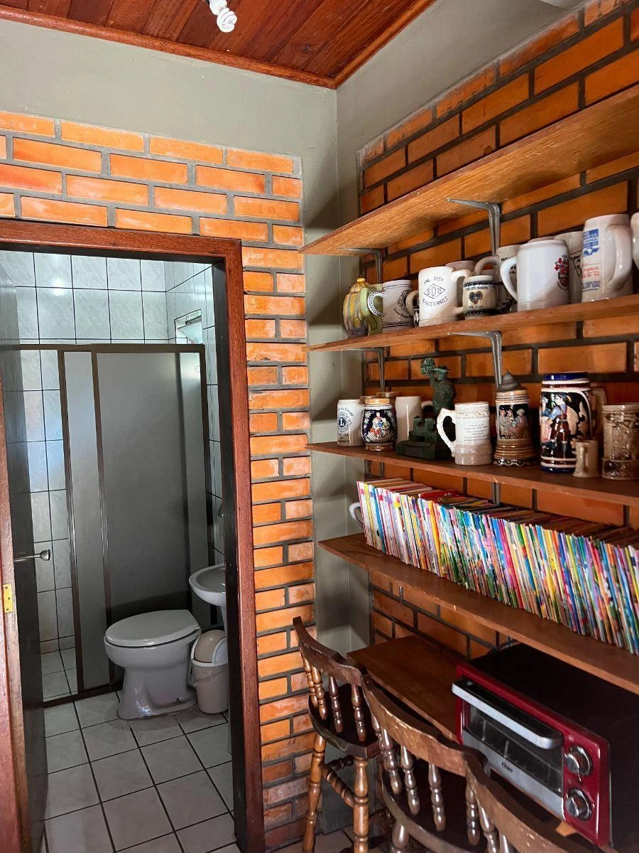 Casa de 240 m² com espaço de home office e máquina de lavar — photo 16