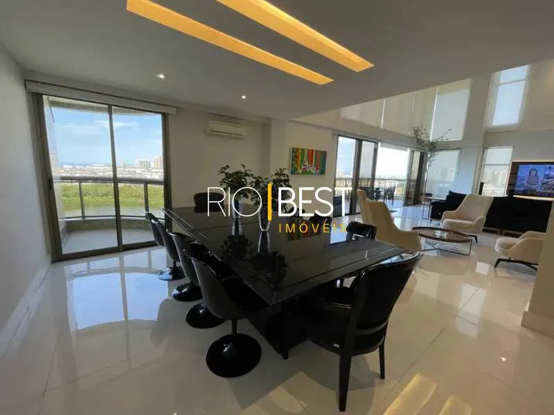 Furnished 4-bedroom apartment with 5 bathrooms — photo 18