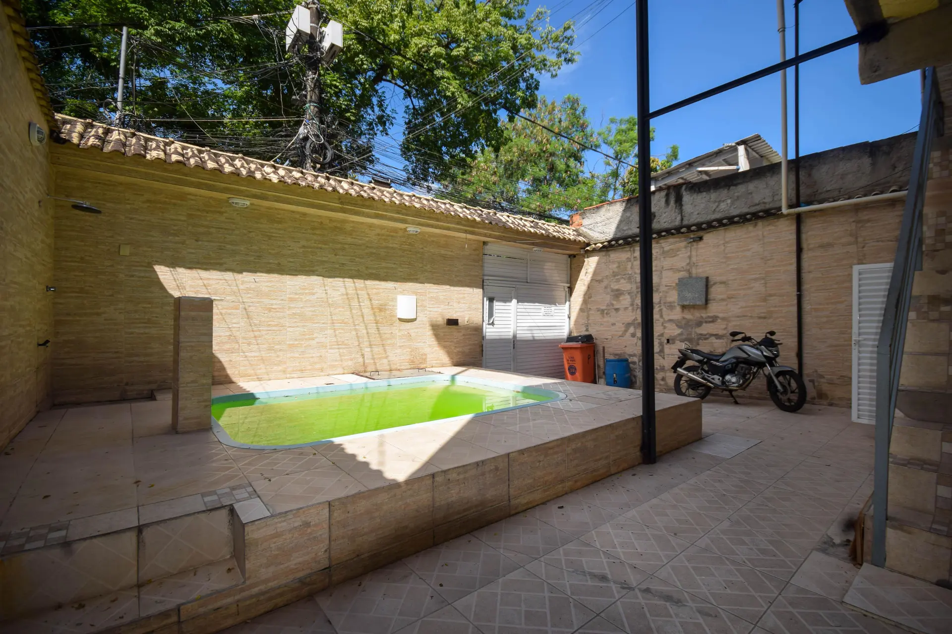 Furnished apartment with 2 bedrooms and private garden — photo 30