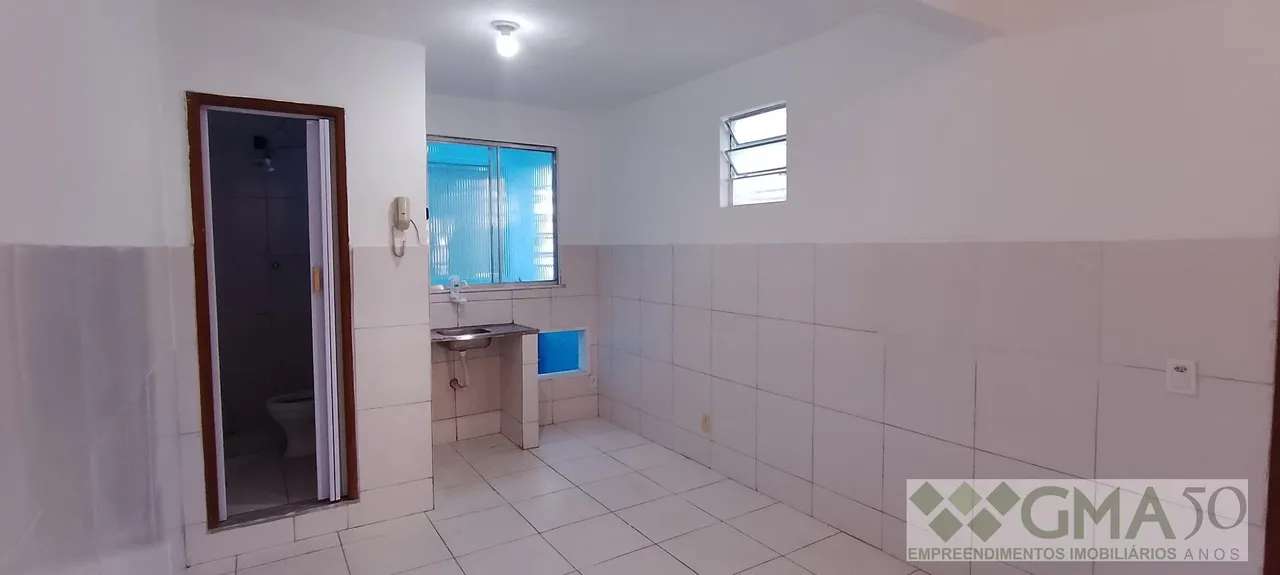 Unfurnished studio kitnet with 1 bathroom and laundry area — photo 7