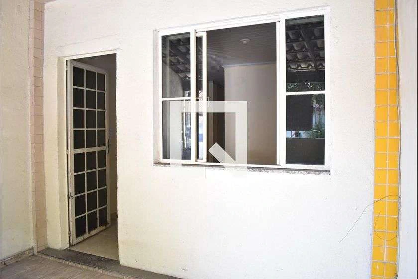 1-bedroom apartment with balcony, 48 m² — photo 3