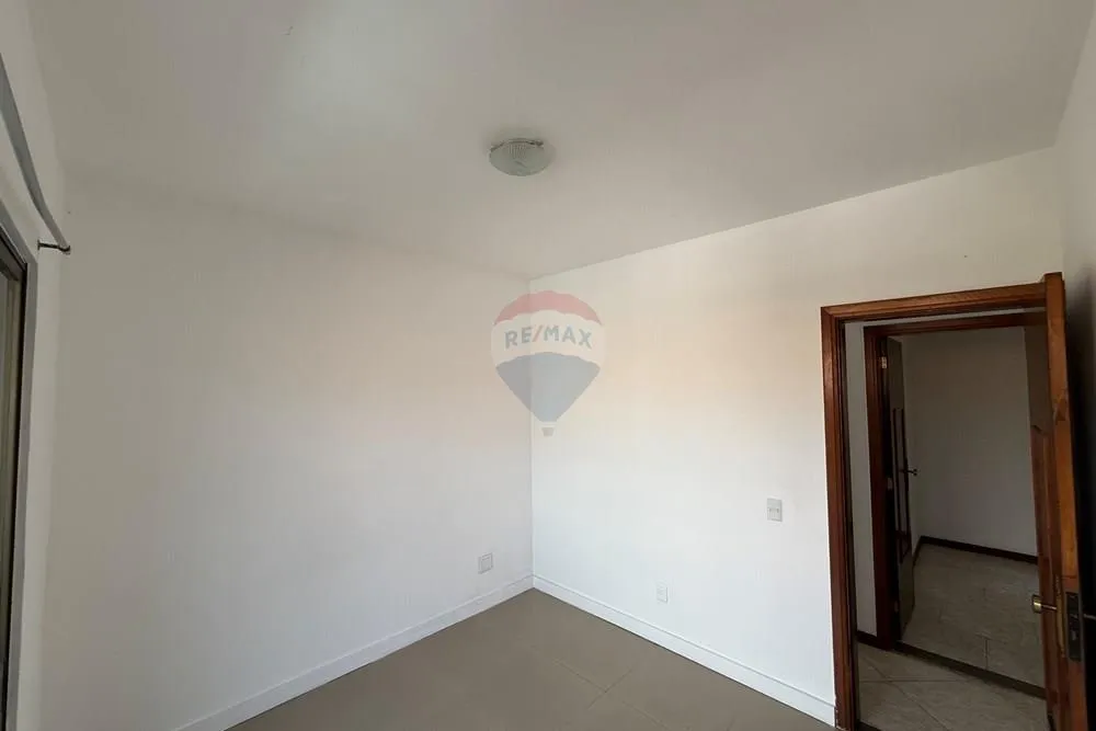 Apartamento sem mobília com 93 m² e 3 quartos — photo 11