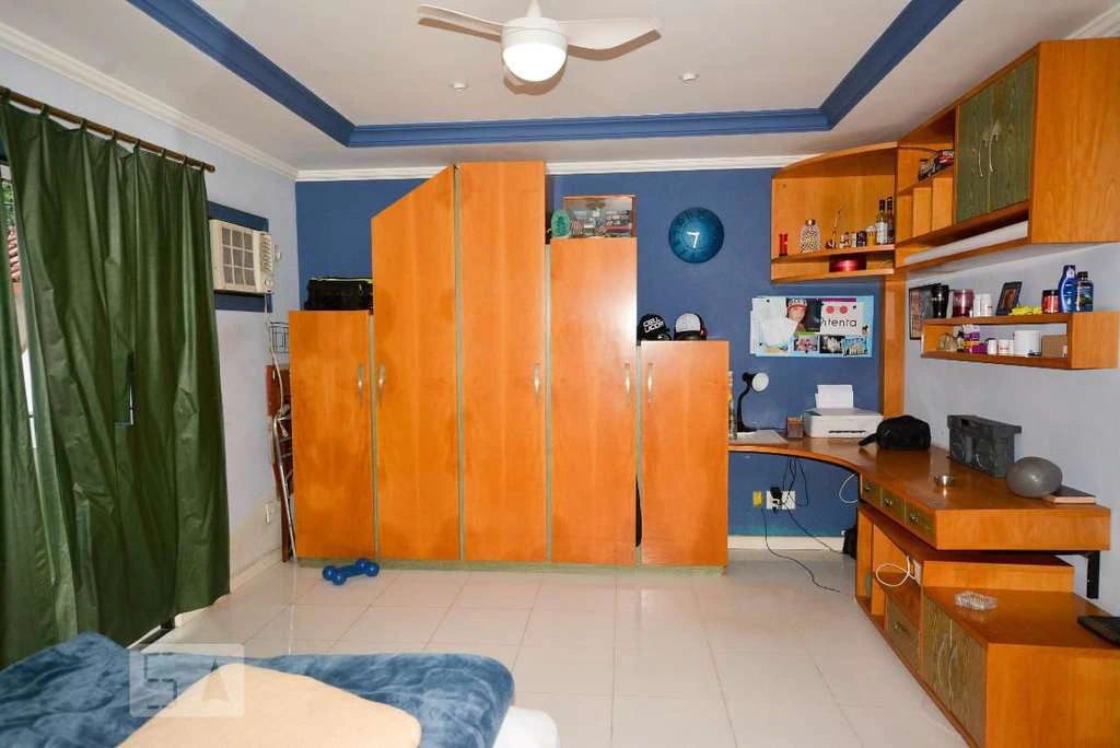 5-bedroom house with 6 bathrooms, 500 m² and 4 parking — photo 2