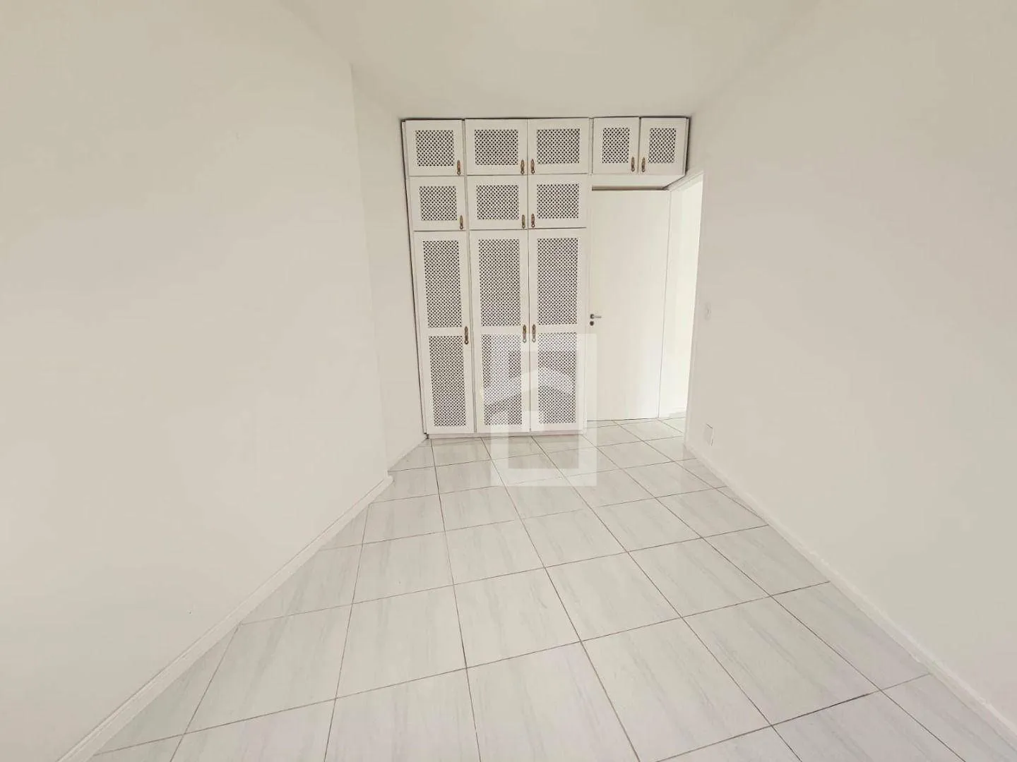 36 m² 1-bedroom suite apartment with parking — photo 34