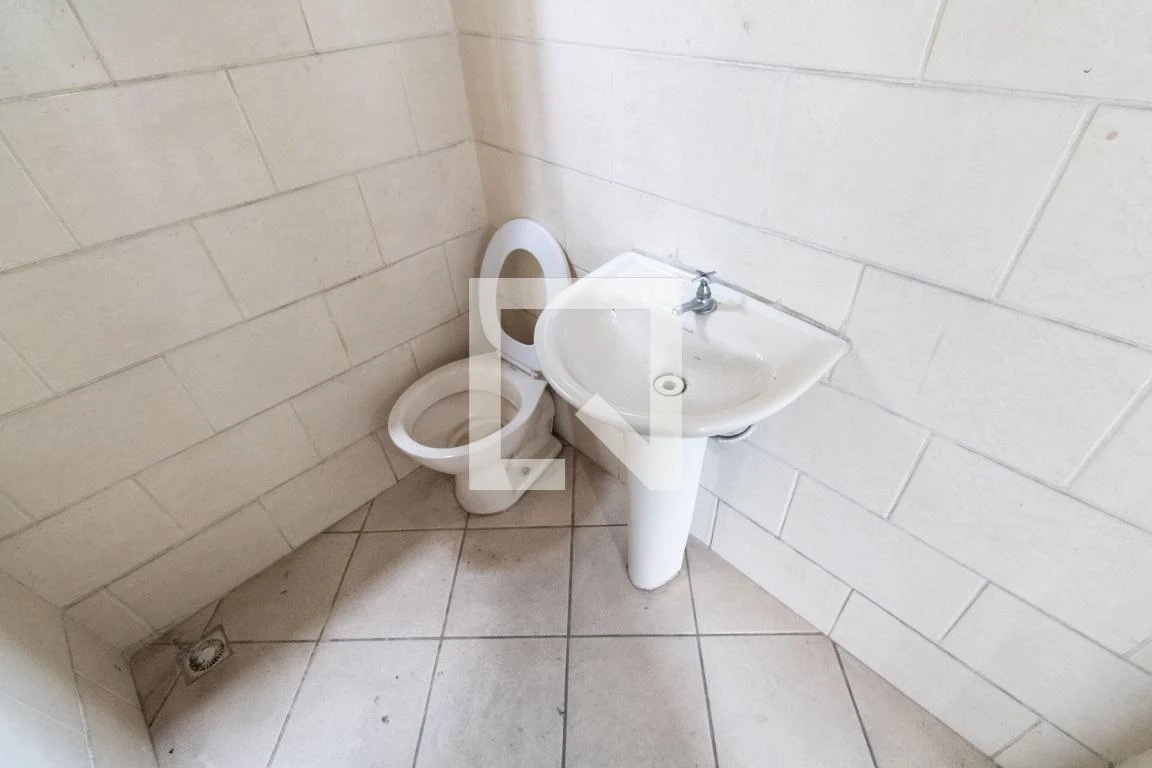 Unfurnished house with 1 bedroom and 1 bathroom — photo 4