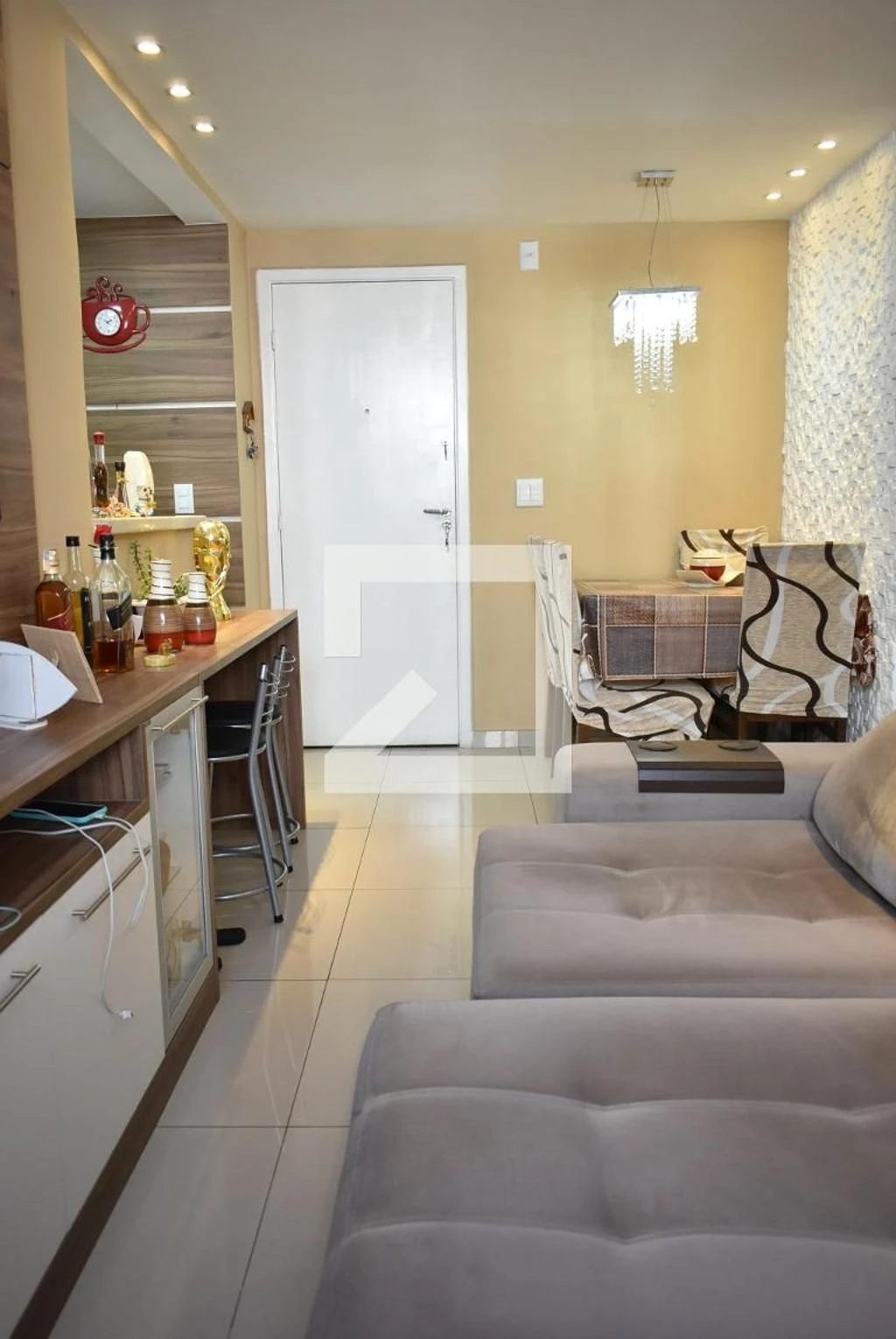 Furnished apartment with open-plan kitchen and 2 bedrooms — photo 26