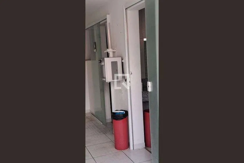 2-bedroom apartment in a building with a gym — photo 21
