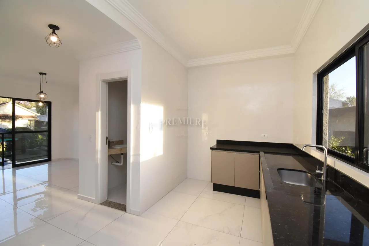 House with 3 bedrooms and a private garden — photo 7
