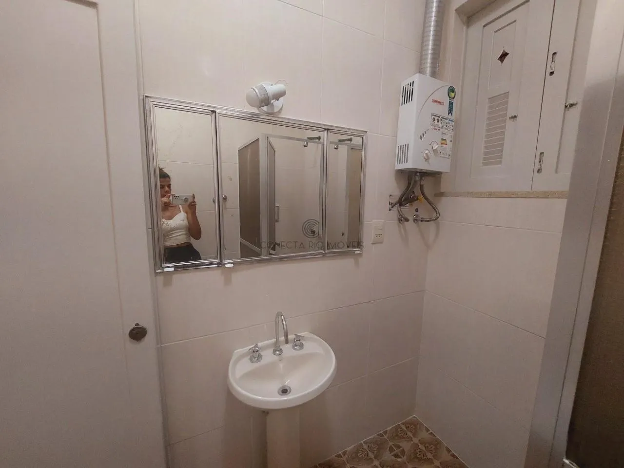 Apartment with 2 bedrooms and a balcony — photo 2